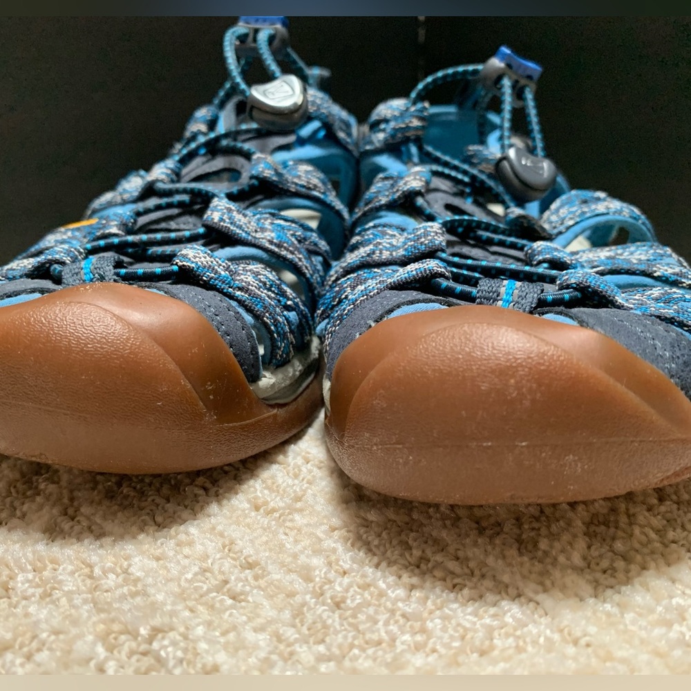 Keen Women's Navy Strappy Sandals waterproof Hiking sandals - Picture 5 of 9